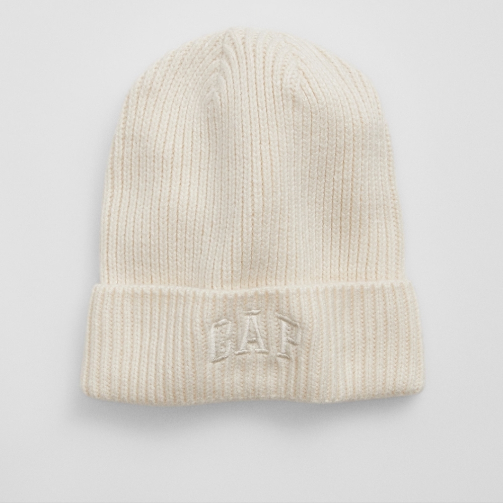 GAP Toque - Picture 2 of 3
